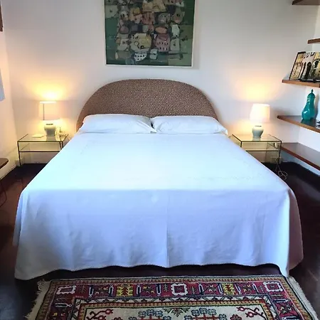 Chez Queen - Lurate Caccivio